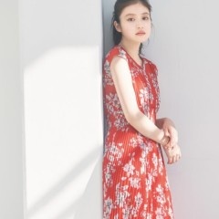 【 COCODEAL 2024 SUMMER COLLECTION 】LOOK掲載アイテム!! 中花柄をプリントしたプリーツワンピースやハーフスリーブジャケットが多数入荷
