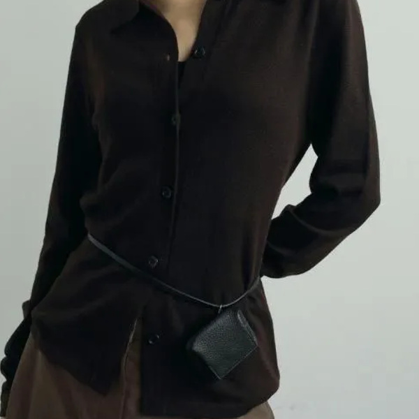 anuke (アンヌーク）Powershoulder Vneck Tops☆ 25秋冬【62520409