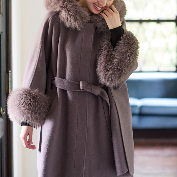 極美品エポカコート☆ルフィル☆セルフォード☆フォクシー☆ルネ☆ルルウィルビー CELFORD (セルフォード)ファーポンチョコート 25秋冬【CWFC255006