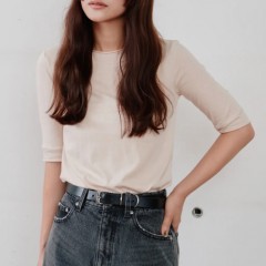 【 Hella 2026 Spring Collection 】こなれ感漂う シアー トップス や ウエスト コンシャス な ワンピース、 ノースリ ブラウス など 春夏のデイリーを彩る新作が多数入荷♪