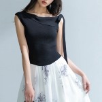 【 SNIDEL（スナイデル） 2026春夏 PRE SALE MAX 50%OFF!! 】入荷したばかりの ドッキング ワンピ や ボウタイ ニット 、定番人気の スカーフ バッグ など新作がとってもお得に♪